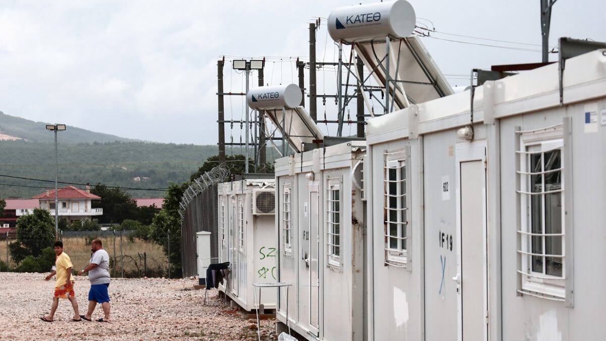 Δομή μεταναστών