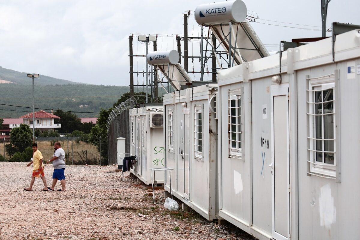 Δομή μεταναστών