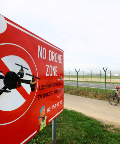 Πινακίδα απαγόρευσης για drones κοντά στο αεροδρόμιο των Βρυξελλών