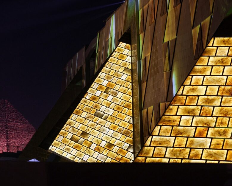 Μεγάλο Αιγυπτιακό Μουσείο: Live η λαμπερή τελετή για τα εγκαίνια στο Κάιρο