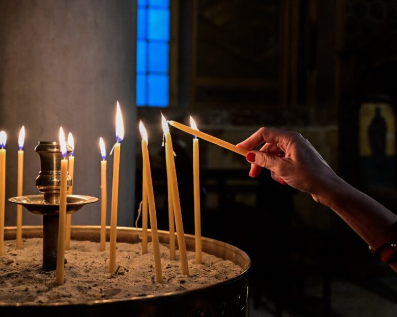 Θεσσαλονίκη: Απαγόρευσε η Μητρόπολη στον ιερέα να λειτουργεί μετά τις καταγγελίες για σεξουαλική παρενόχληση σε ανήλικα αγόρια