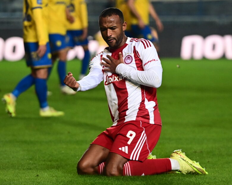 Παναιτωλικός – Ολυμπιακός 0-1: Ο Ελ Κααμπί με κεφαλιά έδωσε σημαντικό τρίποντο στους Πειραιώτες