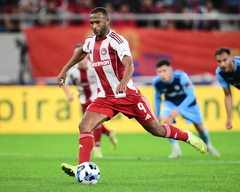 Super League: Η ανάλυση του Πάολο Βαλέρι για το πέναλτι του Ολυμπιακού στο παιχνίδι με τον Ατρόμητο