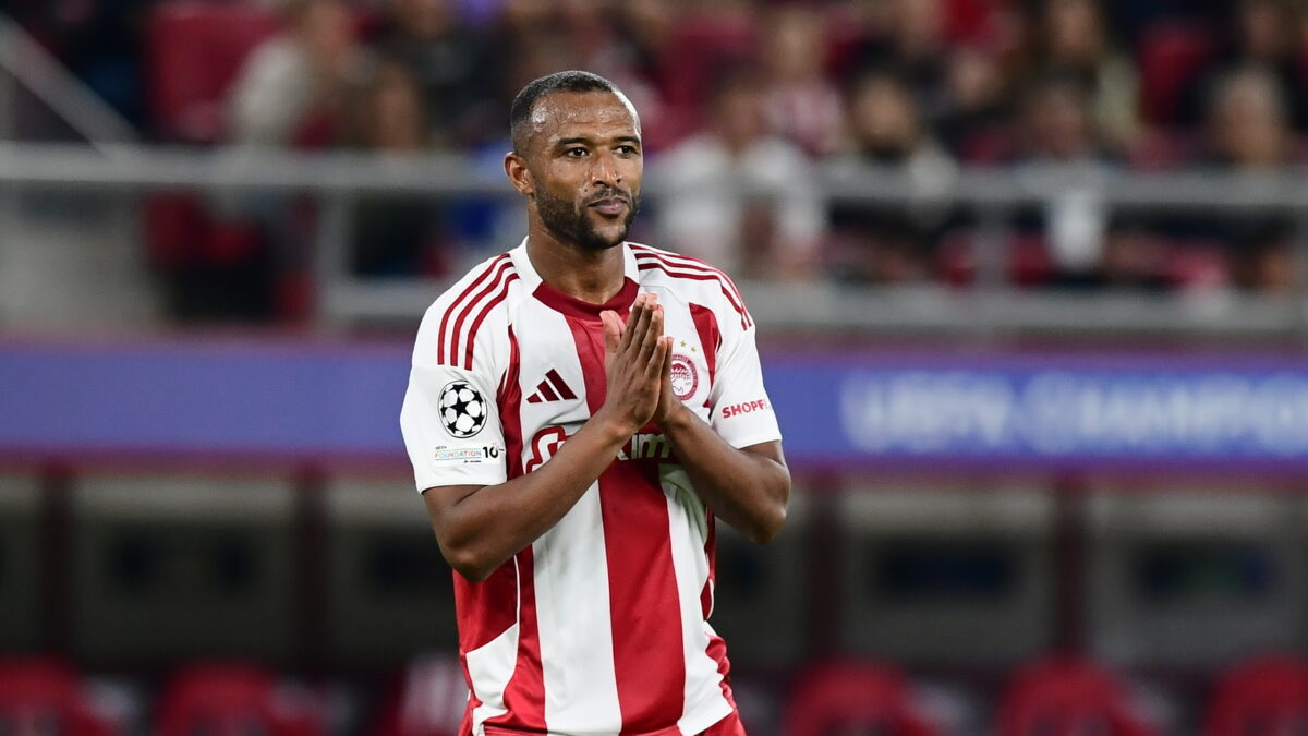 Ο Ελ Κααμπί σε αγώνα του Ολυμπιακού (KLODIAN LATO