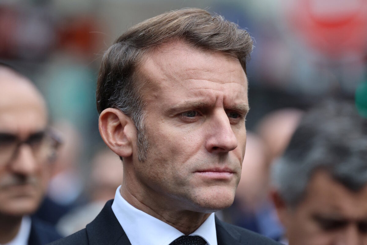 Ο Μακρόν σε εκδήλωση μνήμης των θυμάτων των τζιχαντιστικών επιθέσεων στο Παρίσι τη 13η Νοεμβρίου του 2015