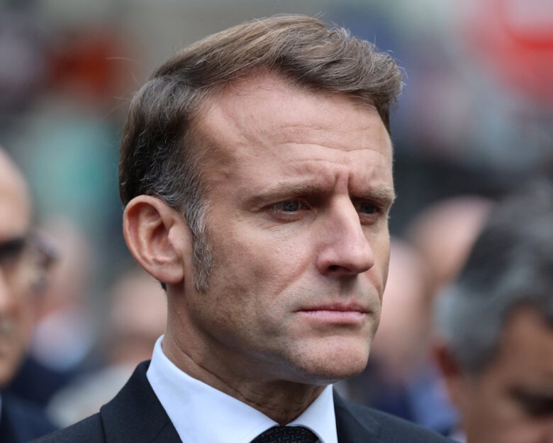 Μακρόν για την «μαύρη» επέτειο 10 ετών από τις επιθέσεις τζιχαντιστών στο Παρίσι: Η Γαλλία θυμάται – Ο πόνος παραμένει