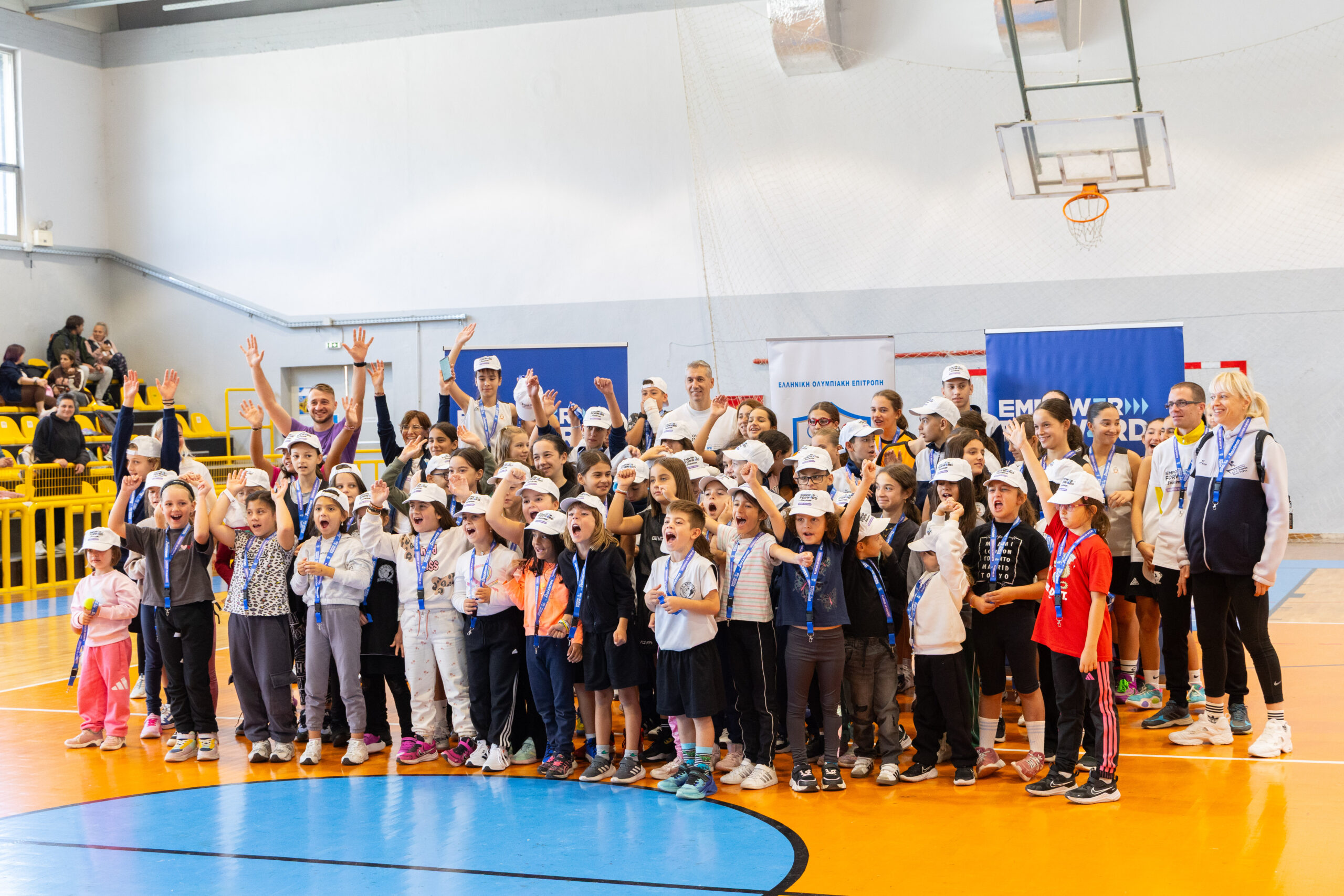 Empoweαr Forward – Women in Sports