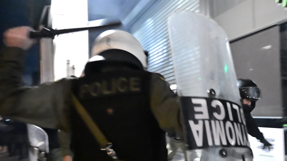 Στιγμιότυπο από τα επεισόδια που σημειώθηκαν στα Εξάρχεια