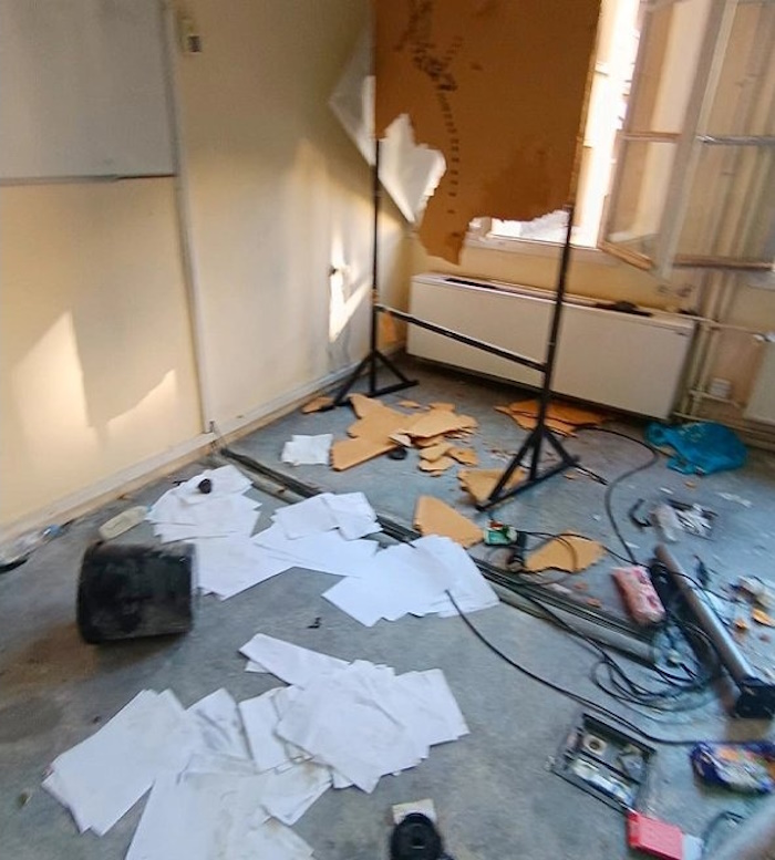 epeisodia polutexneio