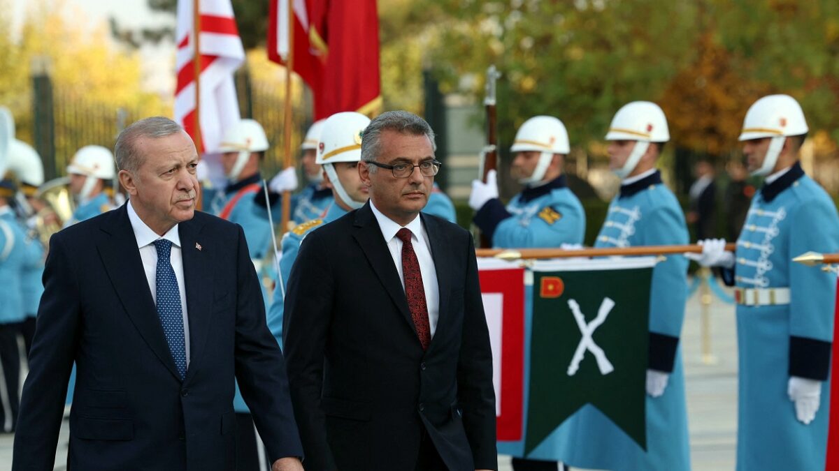 Ρετζέπ Ταγίπ Ερντογάν - Τουφάν Ερχιουρμάν