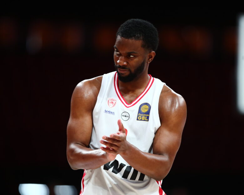 Κίναν Έβανς, η επιστροφή: Όσα έκανε ο Αμερικανός γκαρντ του Ολυμπιακού στο παιχνίδι με την Καρδίτσα