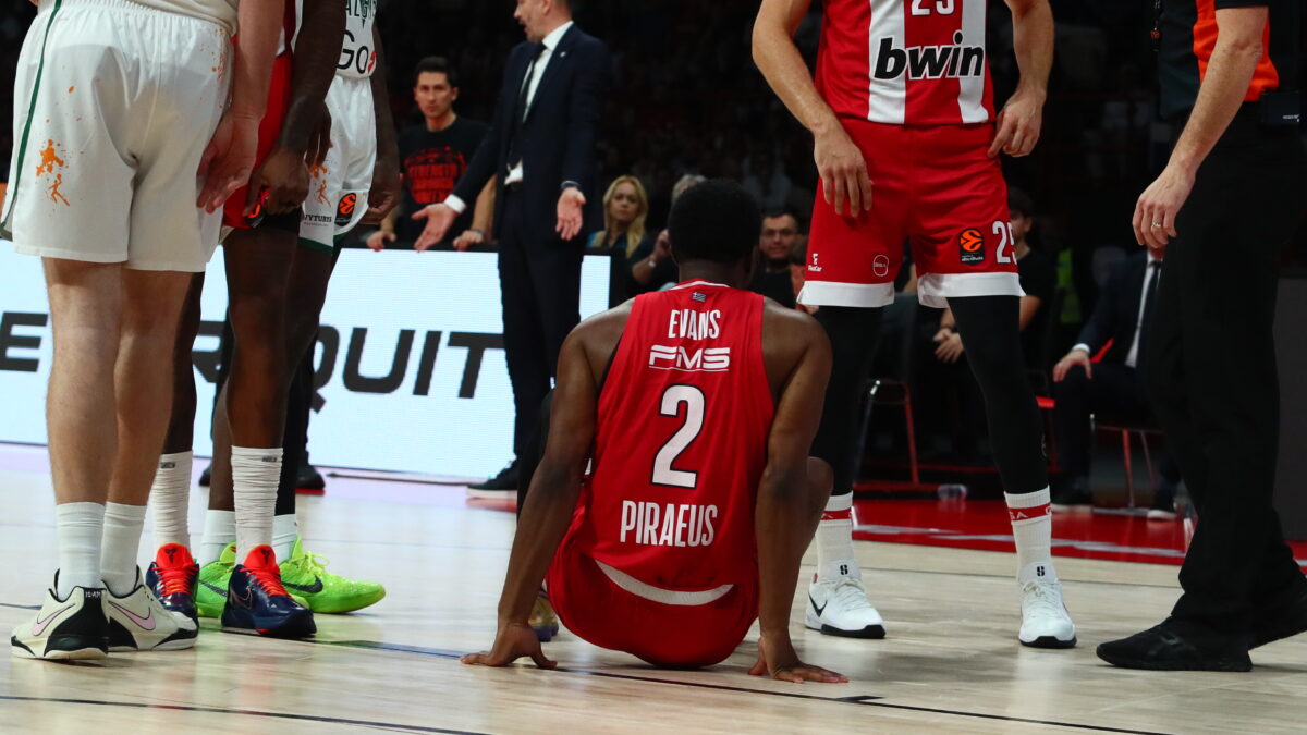 Ο Έβανς στο παρκέ του ΣΕΦ (ΣΩΤΗΡΗΣ ΔΗΜΗΤΡΟΠΟΥΛΟΣ