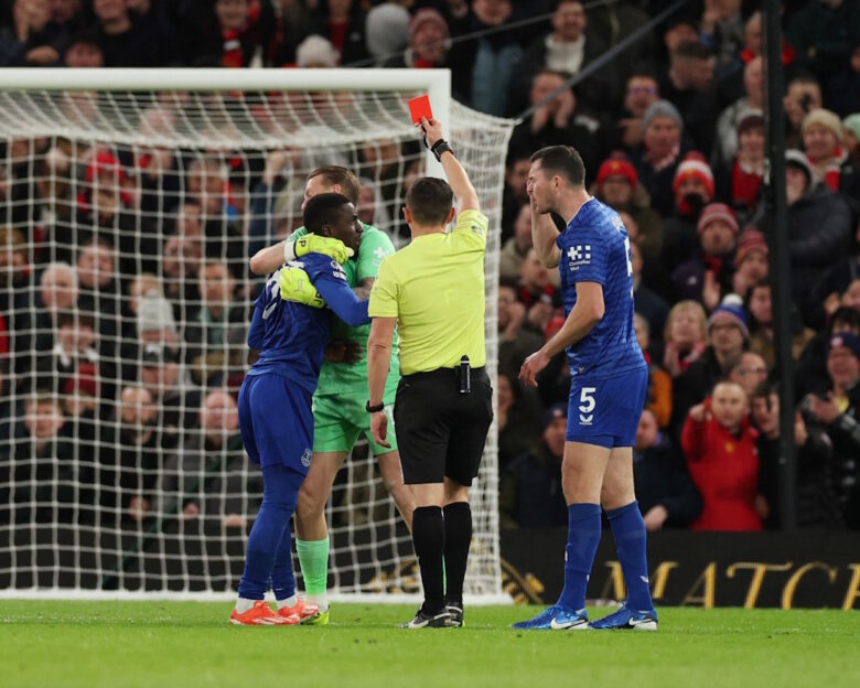 Ο Γκέιγ έδωσε σφαλιάρα σε συμπαίκτη του και αποβλήθηκε στο Μάντσεστερ Γιουνάιτεντ – Έβερτον