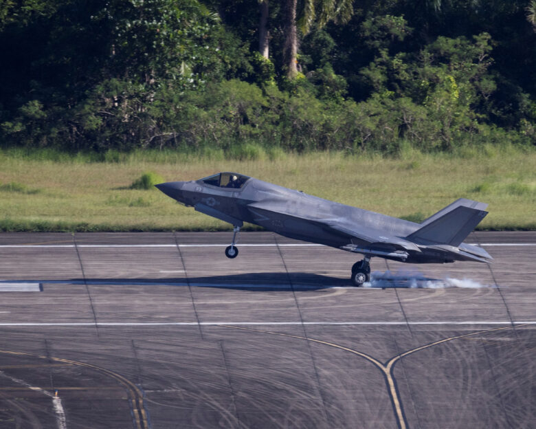 Βενεζουέλα: Η FAA προειδοποιεί τους πιλότους για αυξημένο κίνδυνο στον εναέριο χώρο της Καραϊβικής