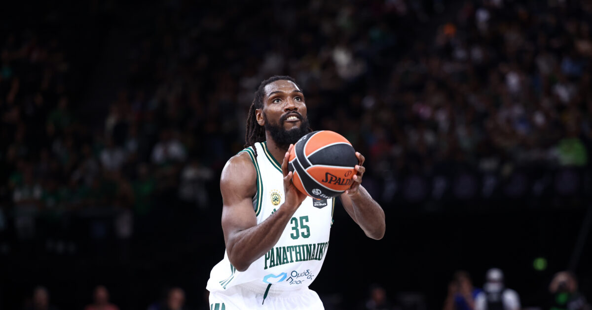 Panathinaikos: Kenneth Farid is in the 6 foreign team, Marius Grigonis was left out