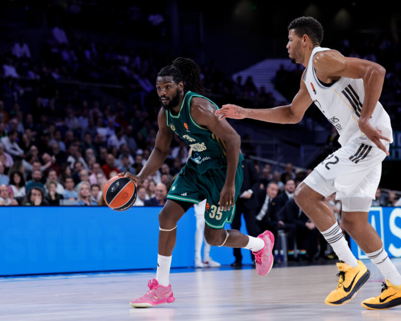 Κένεθ Φαρίντ: «Με αυτά τα γκαρντ νιώθω σαν να παίζω στη USA team ή στο ΝΒΑ»