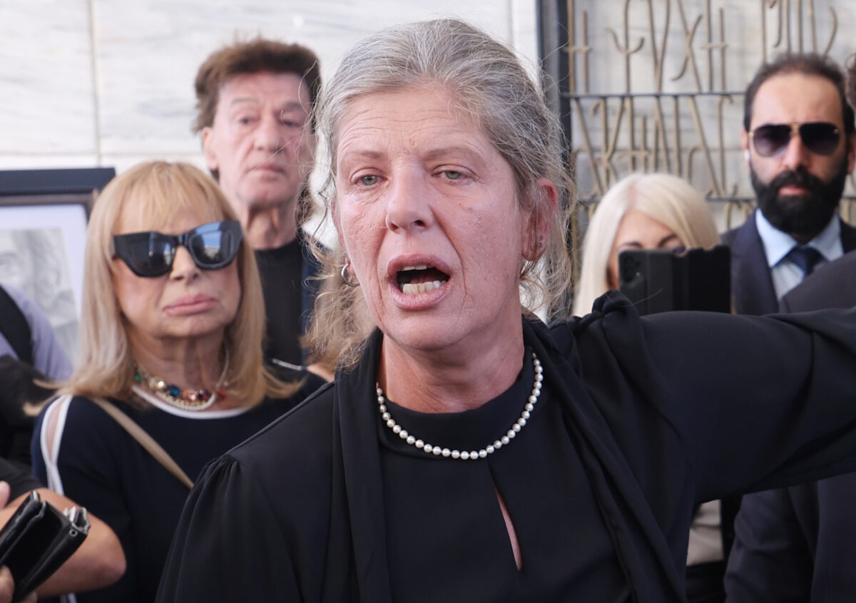 Λίλιαν Φωκά: «Πολύ δύσκολα τα χρόνια χωρίς τον Σπύρο Φωκά, νιώθω ότι είναι μέσα μου, κυκλοφορεί στο αίμα μου»