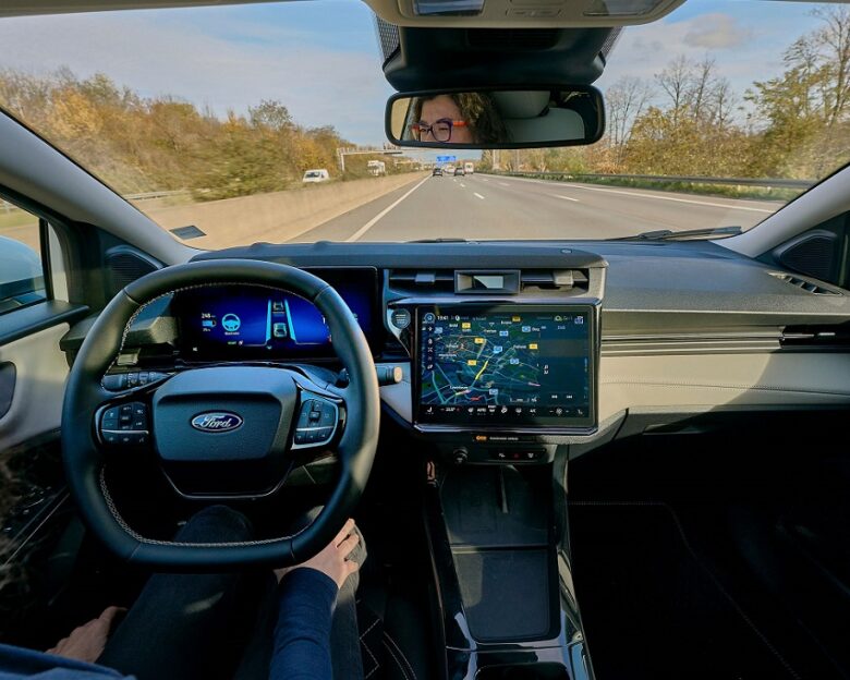 Ford: Οδήγηση «χωρίς χέρια» με τα Puma, Puma Gen-E, Kuga και Ranger PHEV