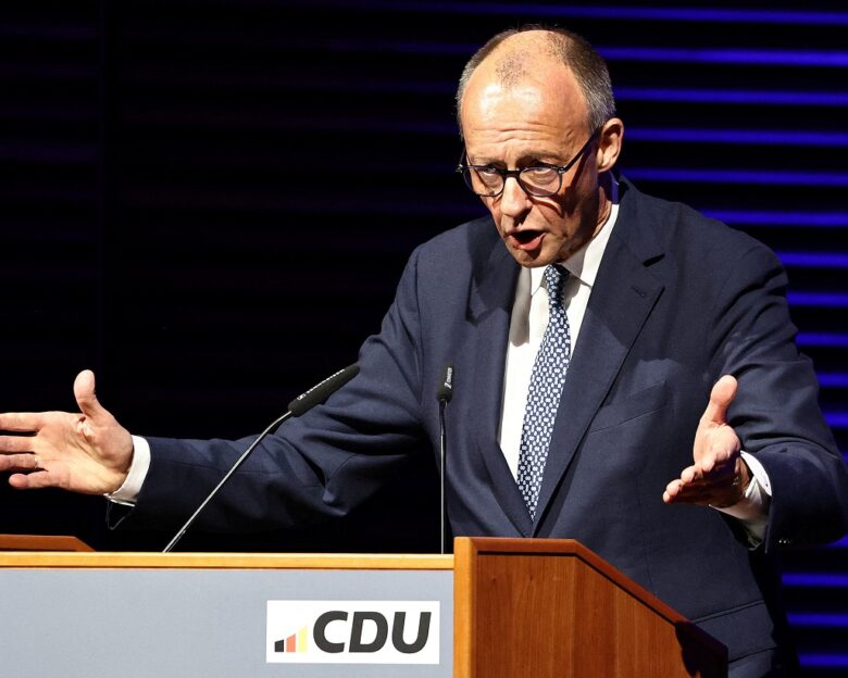 Η Γερμανία καταργεί το ειδικό καθεστώς για τους Ουκρανούς που ζουν στη χώρα