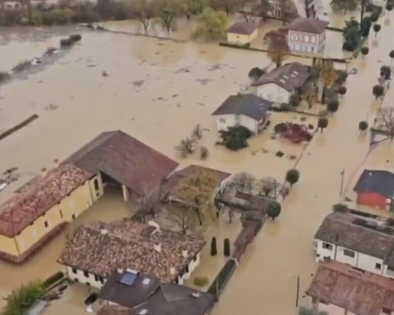 Ιταλία: Δύο αγνοούμενοι από την κακοκαιρία, παρασύρθηκαν από ορμητικά νέα