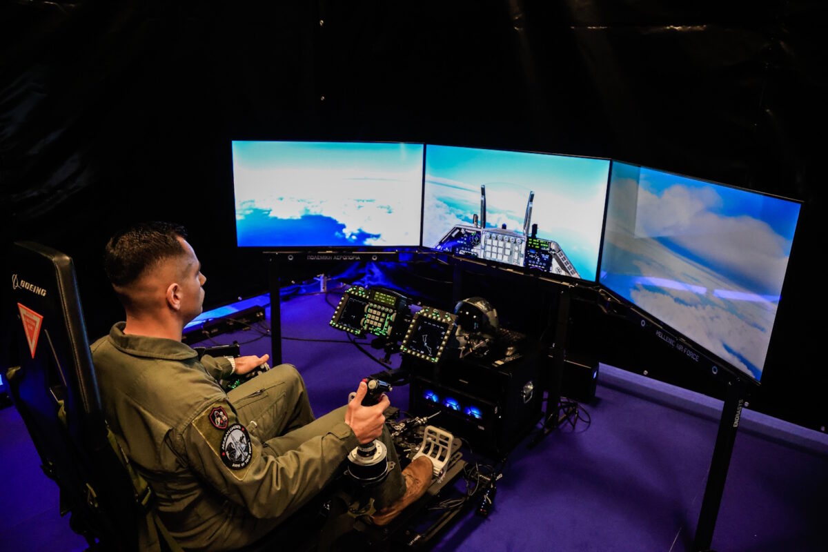 Προσομοιωτής μαχητικού αεροσκάφους F-16