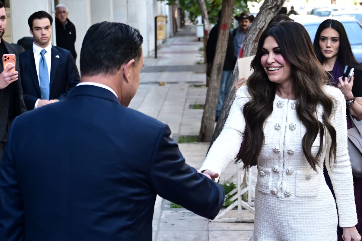 Ο Άδωνις Γεωργιάδης και η Κίμπερλι Γκιλφόιλ