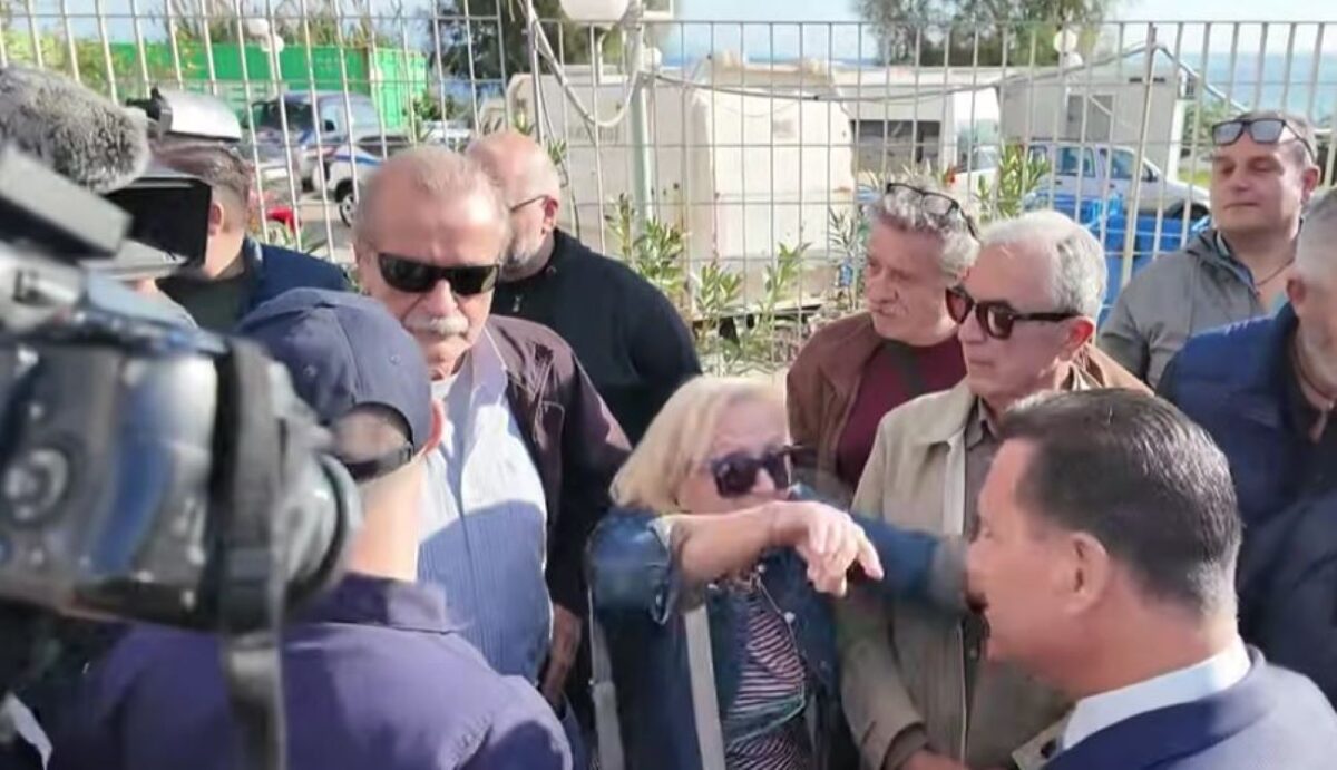 Επεισοδιακή υποδοχή του Άδωνι Γεωργιάδη στο νοσοκομείο της Χίου