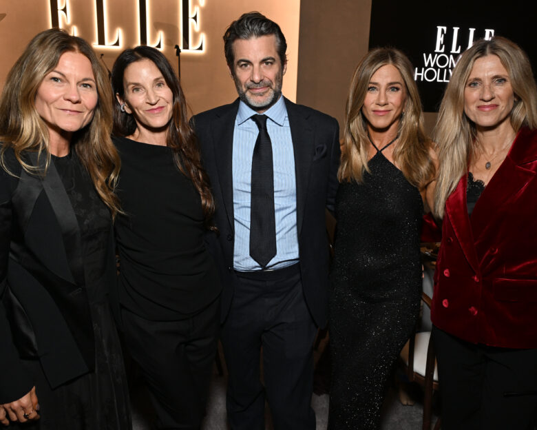 Η Τζένιφερ Άνιστον έκανε την πρώτη επίσημη δημόσια εμφάνιση με τον σύντροφό της, Τζιμ Κέρτις