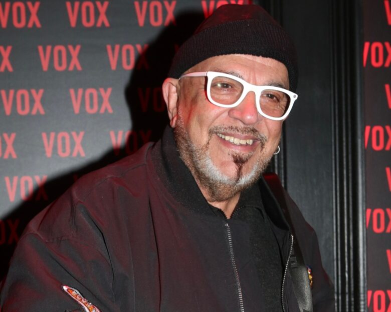 Γιάννης Ζουγανέλης: «Έγραψαν σε φωτογραφία μου με τους Σαββόπουλο, Μπουλά και Μαχαιρίτσα ότι κατάφερα να τους πεθάνω»