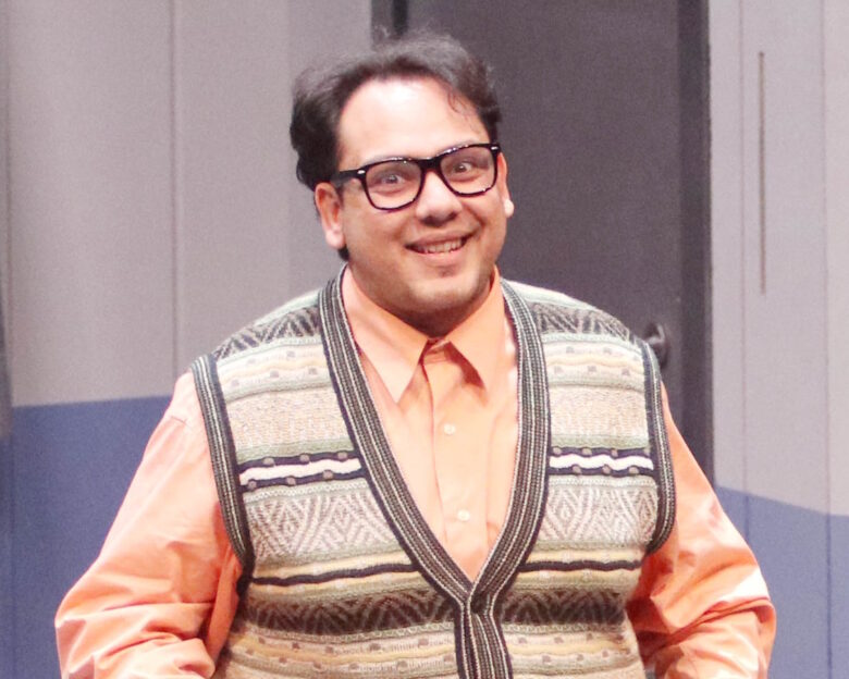 Γιλμάζ Χουσμέν: «Με απασχολούν πράγματα που έχουν να κάνουν με τη δουλειά μου και με την κοινωνία στην οποία ζω»