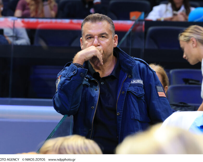 Γιώργος Λιάγκας: Εσείς οι πολιτικοί, κυρία Κωνσταντοπούλου, πρέπει να μην κοροϊδεύετε τον κόσμο