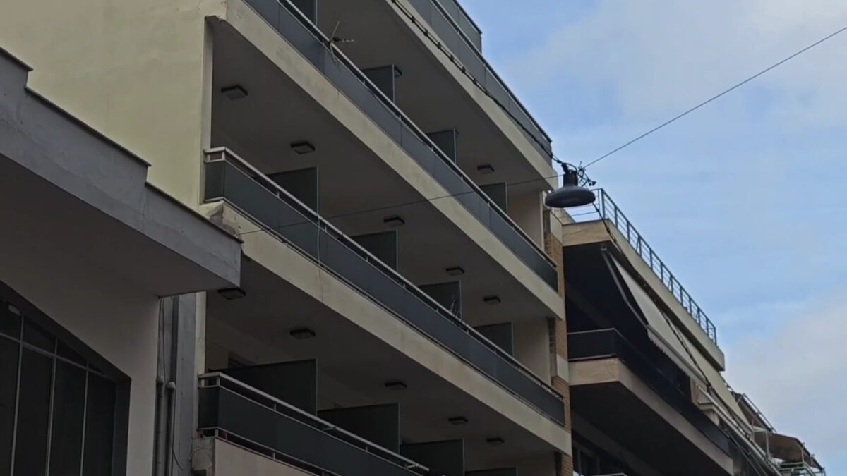 Κυψέλη: Χωρίς σαπούνια και πάνες είχαν αφήσει τους 75 ηλικιωμένους στο γηροκομείο που έκλεισε