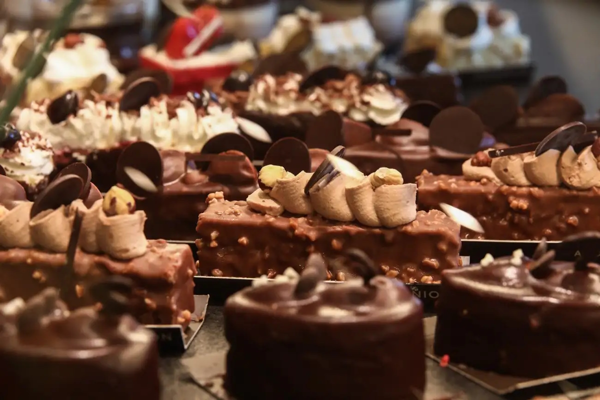 Γλυκά σε ζαχαροπλαστείο της Αθήνας