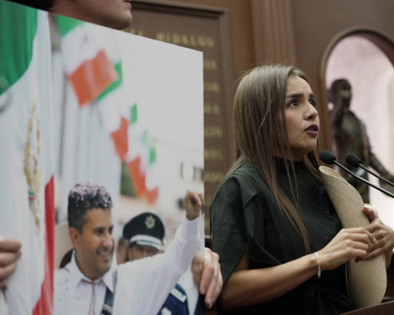 Μεξικό: Σύζυγος δολοφονημένου δημάρχου πήρε τη θέση του – «Η κληρονομιά του θα συνεχιστεί»