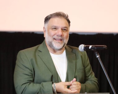 Γρηγόρης Αρναούτογλου