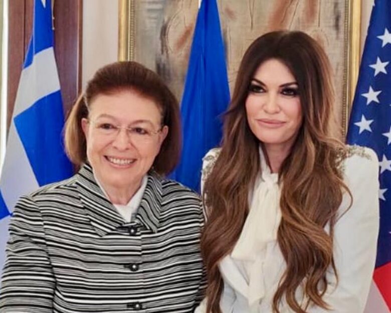 Κίμπερλι Γκιλφόιλ: «Ανυπομονώ να εμβαθύνω τις πολιτιστικές ανταλλαγές» – Η ανάρτηση μετά τη συνάντηση με την Λίνα Μενδώνη