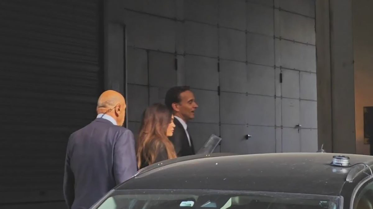 Η Κίμπερλι Γκιλφόιλ στο υπουργείο Ανάπτυξης