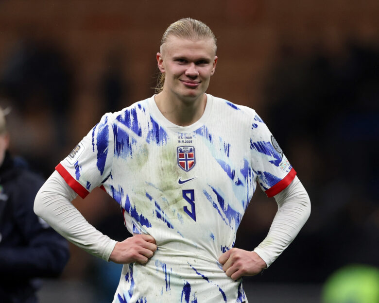 Χάλαντ: «Ο Μαντσίνι μού έπιανε τον κ@λο, μου έδωσε κίνητρο και έβαλα δύο γκολ»