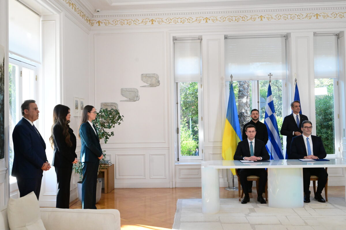 Συνάντηση του Πρωθυπουργού Κυριάκου Μητσοτάκη με τον Πρόεδρο της Ουκρανίας Volodymyr Zelenskyy, στο Μέγαρο Μαξίμου