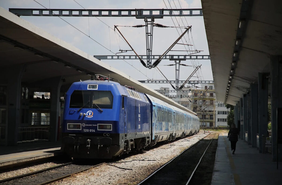 Αμαξοστοιχία της Hellenic Train