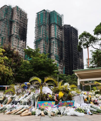 Φωτιά σε ουρανοξύστες του Χονγκ Κονγκ