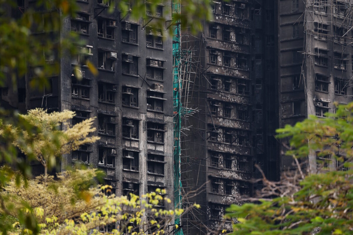 Φωτιά σε ουρανοξύστες του Χονγκ Κονγκ