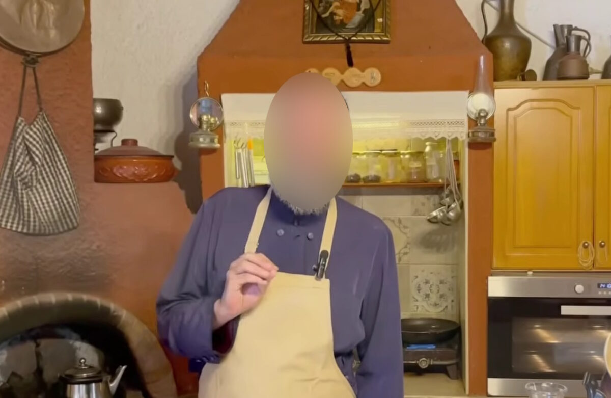 Ο ιερέας διατηρεί κανάλι στο YouTube