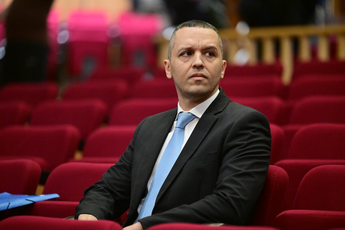 Ο Ηλίας Κασιδιάρης