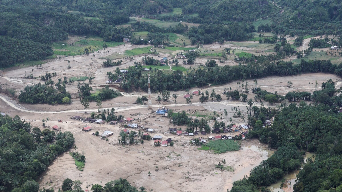 Εικόνες καταστροφής στην Ινδονησία