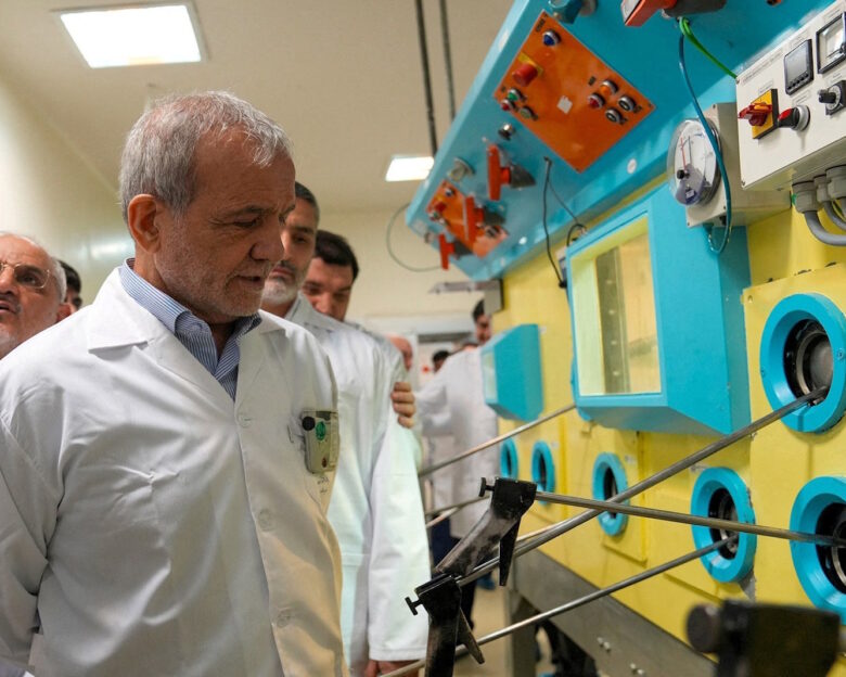 Το Ιράν απαντά στον Τραμπ: «Δεν θα εξαναγκαστούμε να εγκαταλείψουμε το πυρηνικό και πυραυλικό μας πρόγραμμα»