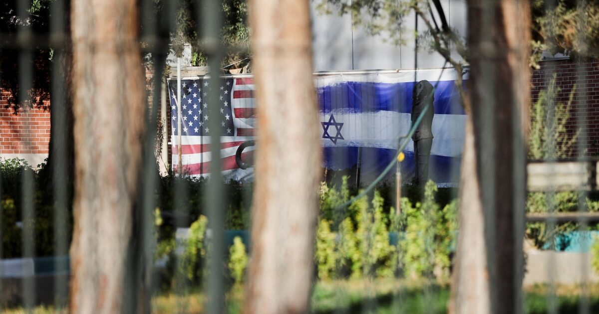 Iran claims to have dismantled an “espionage network” of Israeli and US intelligence services