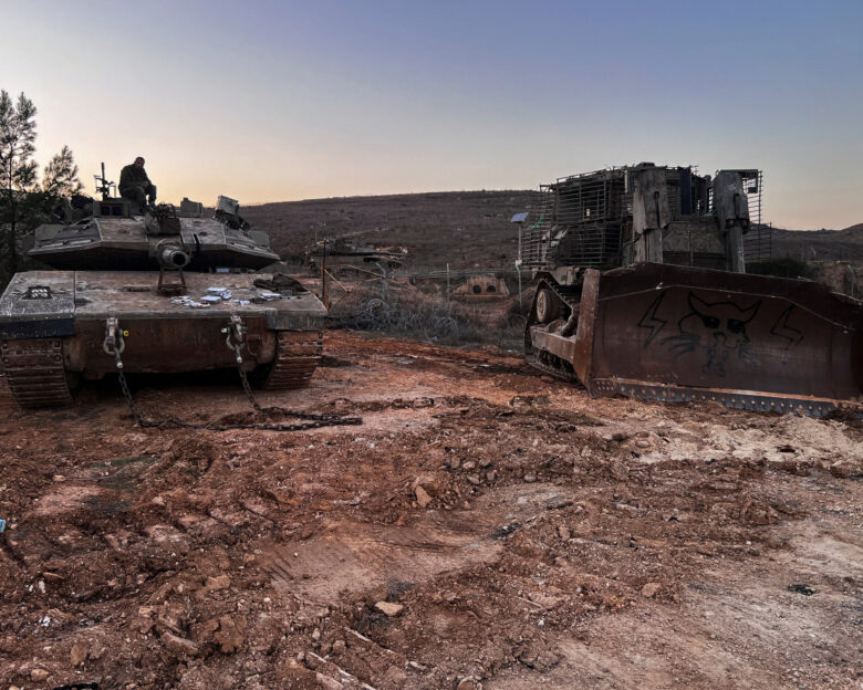 Συρία: Δέκα νεκροί από ισραηλινή επιδρομή – Η Δαμασκός καταγγέλλει την φονική επίθεση