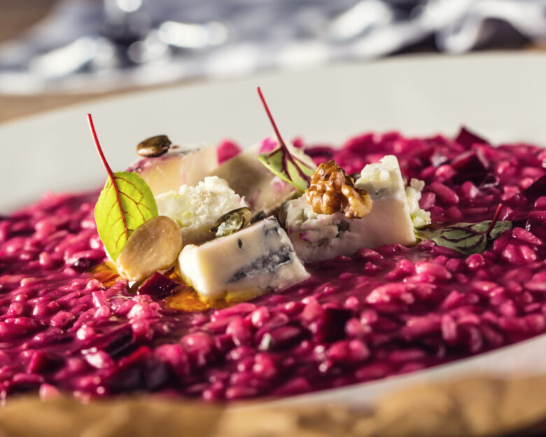 Συνταγή για ριζότο με παντζάρι και μπλε τυρί