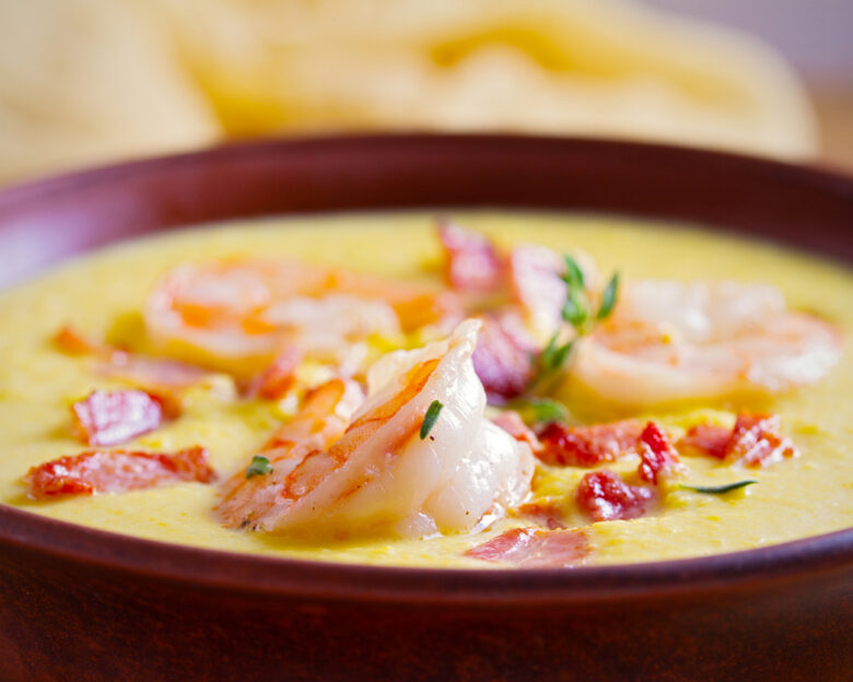 Συνταγή για σούπα βελουτέ ψητής κολοκύθας με γαρίδες